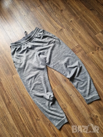 Страхотно мъжко спортно долнище NIKE размер M , снимка 2 - Спортни дрехи, екипи - 53039619