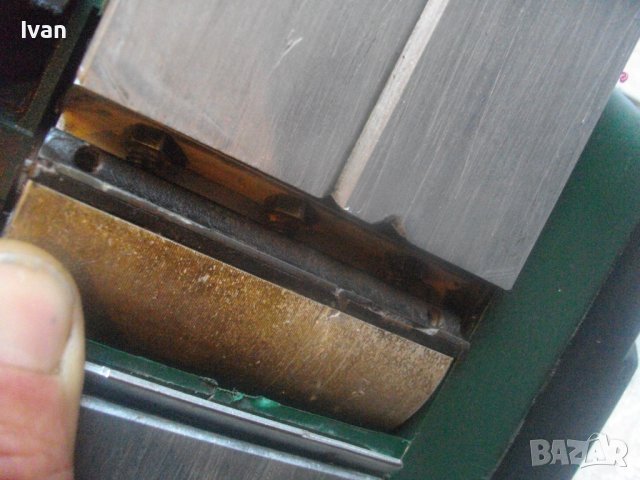 900 Вата-Швейцария-Бош-Електрическо Оригинално Ренде-BOSCH PHO30-82-Стружуване 3 мм-Нож 82 мм, снимка 15 - Други инструменти - 36833099