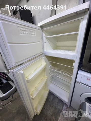 Хладилник WHIRPOOL , снимка 3 - Хладилници - 53317519