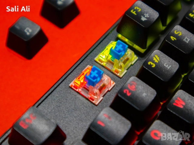 Nox Scavenger TKL механична геймърска клавиатура RGB Blue Switch, снимка 6 - Клавиатури и мишки - 51802418