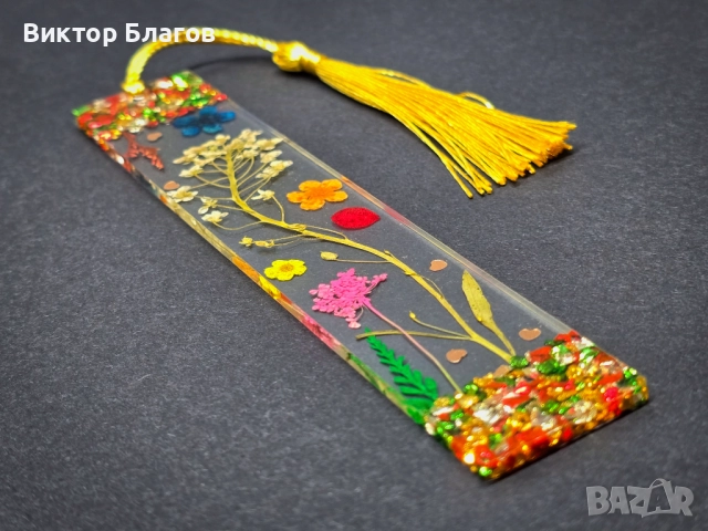 Книгоразделител от епоксидна смола с цветя, снимка 2 - Други - 52908793
