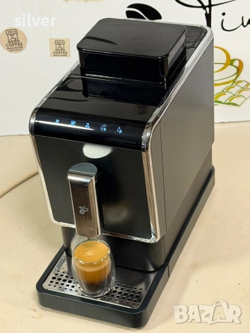 Кафемашина кафе автомат TCHİBO с гаранция, снимка 4 - Кафемашини - 52942512