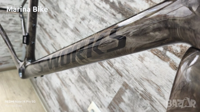 Карбонова шосейна рамка Specialized S-Works Roubaix SL8 Disc 2025 | 54, снимка 12 - Части за велосипеди - 53886717