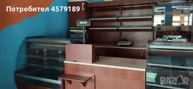 Оборудване на магазин за хлебни изделия с неутрална и хладилна витрина., снимка 2 - Витрини - 51533502