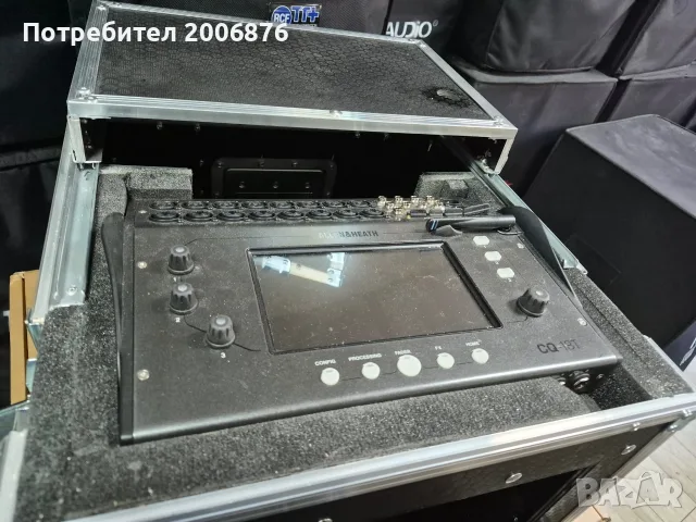 Allen heath cq 18 с кейс и един микрофон Хед , снимка 2 - Ресийвъри, усилватели, смесителни пултове - 55794791