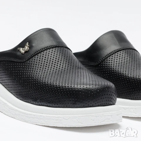 Черни анатомични чехли от естествена кожа | Марка Tuasolea, снимка 1