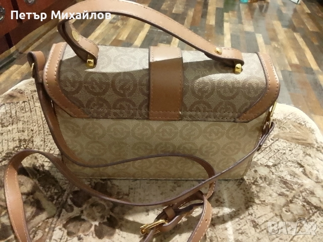 Дамска чанта, снимка 2 - Чанти - 52951137