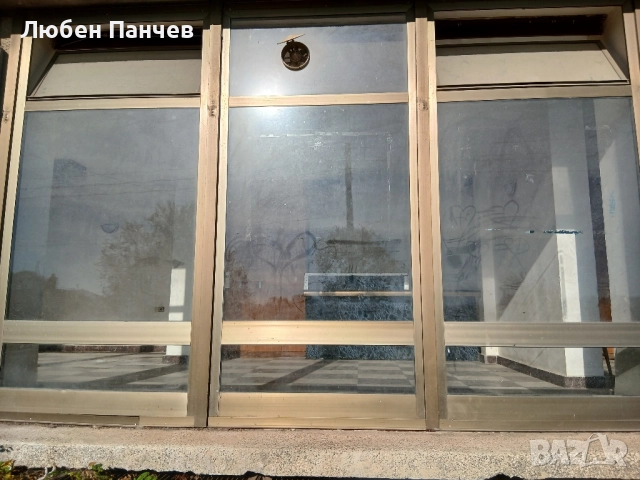 Търговско помещение под наем. Намира се в центъра на гр Шабла. , снимка 2 - Магазини - 52354839