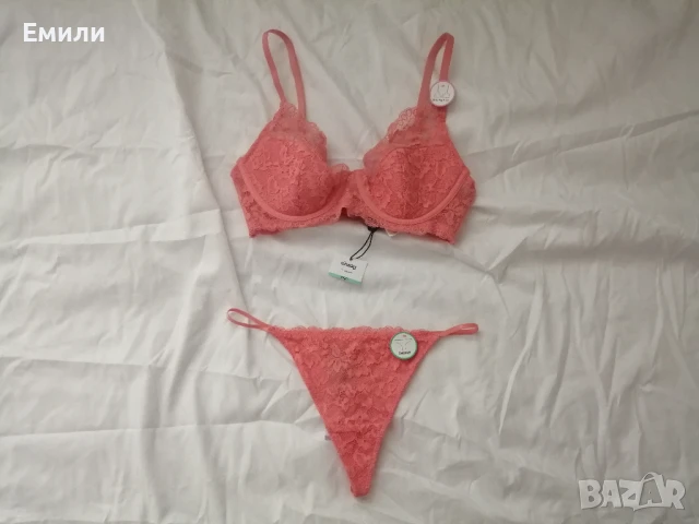 Нов комплект дантелен сутиен 75 C и прашки р-р M, снимка 5 - Бельо - 51048085