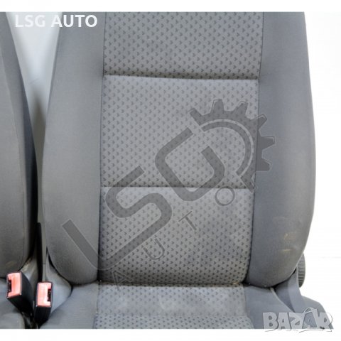 Салон Volkswagen Touran I 2003-2010 VT180920N-262, снимка 10 - Аксесоари и консумативи - 30312101