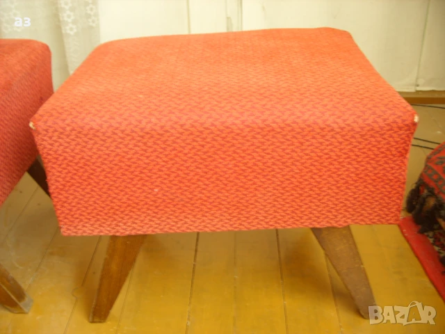 Табуретки, снимка 3 - Дивани и мека мебел - 50837191