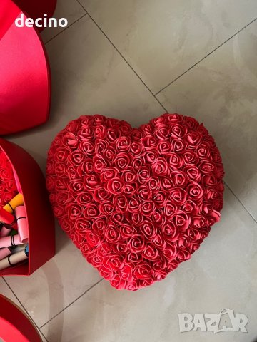Подаръчни кутии със сърце от вечни рози, мече, свитъци 100 езика Обичам те , снимка 2 - Други - 38330274