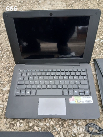 Лаптоп , снимка 8 - Лаптопи за работа - 52708085