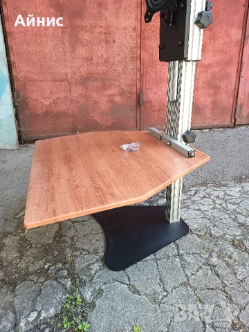 Маса за монитор