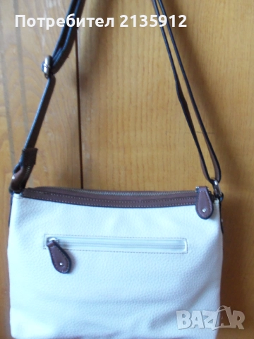 Дамска чанта, снимка 2 - Чанти - 42135429