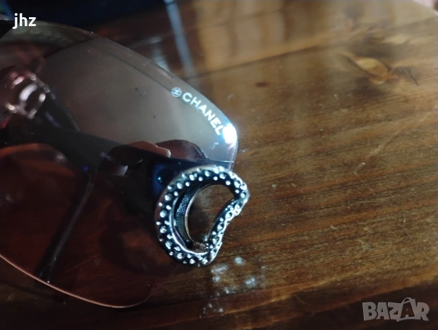 Продавам Дамски Очила , снимка 2 - Слънчеви и диоптрични очила - 54261879