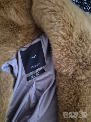 MNG пухкаво палто , снимка 3 - Палта, манта - 52855235