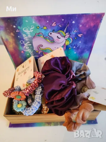 Кутия тип книга 🦄"You are magical" 🦄, пълна със скрънчита и ластичета за коса 🧚, снимка 3 - Други - 55734783