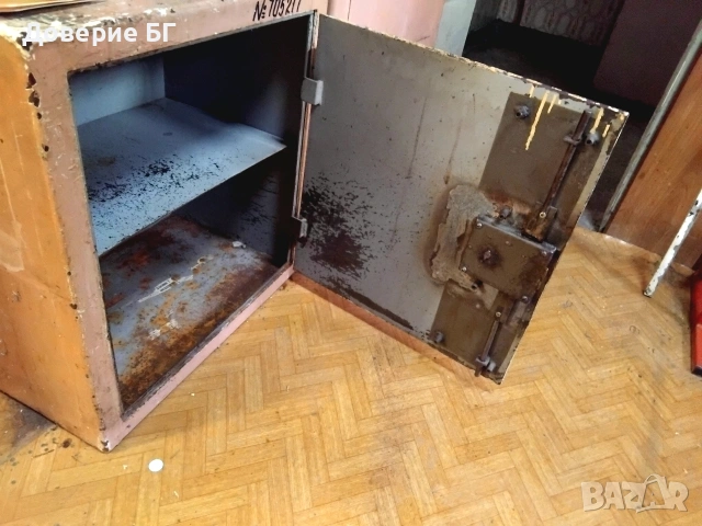 Метален сейф / шкаф – здрав, масивен, снимка 4 - Други стоки за дома - 53187981