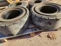 бандажни гуми да мотокар , снимка 1