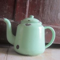 Стар емайлиран чайник млечнозелен цвят, снимка 6 - Други ценни предмети - 29121137