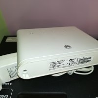 бял рутер 4G-HUAWEI-с бели антени и адаптер 2008211107, снимка 4 - Рутери - 33868736