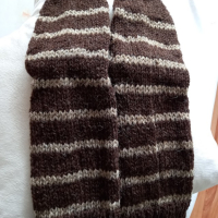 Ръчно плетени мъжки чорапи от вълна размер 44, снимка 3 - Мъжки чорапи - 44530770