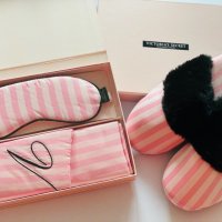 Подарък за жена пантофи с пухче Victoria Secret - Оригинални, снимка 2 - Подаръци за жени - 31049012