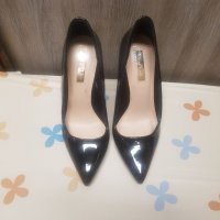 Елегантни лачени обувки с висок ток, снимка 4 - Дамски обувки на ток - 40454682