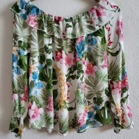Красива лятна блуза от вискоза, снимка 1 - Туники - 37776389