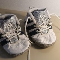 Бебешки обувки Adidas, снимка 7 - Бебешки обувки - 30708780