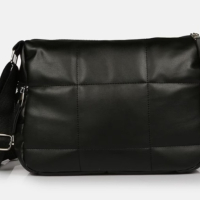 Удобна и практична дамска мека чанта с дълга дръжка 22х14см, снимка 3 - Чанти - 44745230