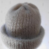 Нова шапка от ангора, снимка 2 - Шапки - 30490120