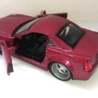 AmerCom Cadillac CTS-V Coupe 1:43, снимка 2 - Колекции - 40675277