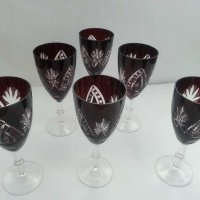Кристални чаши за вино червен кристал, снимка 1 - Антикварни и старинни предмети - 31060388