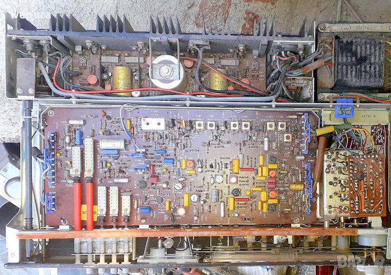 усилвател фабричен стерео с 3055 с приемник като антика или ползуване, снимка 1