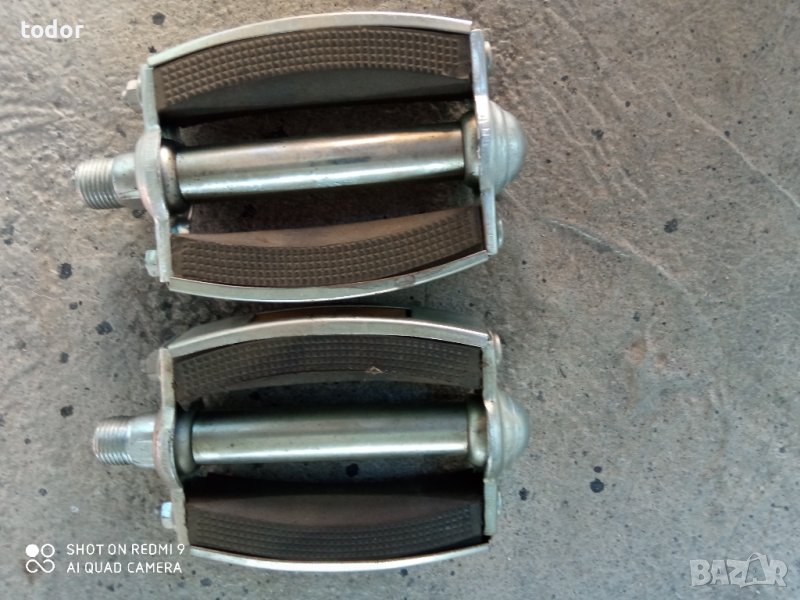 педали метални, снимка 1