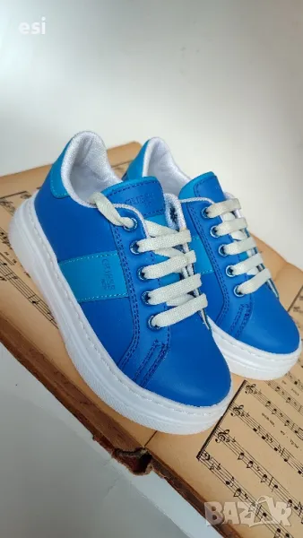 Детски сникърси GUESS , снимка 1