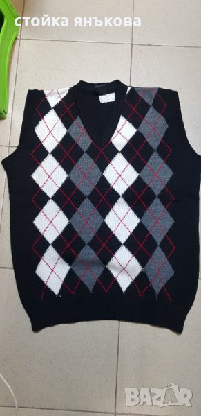 Продавам плетен мъжки елек. , снимка 1