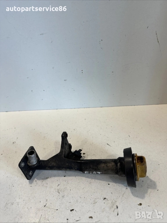 Тръба за наливане на масло за Fiat 500L, оригинална, за 1.3 M-Jet, модел 2013 г, снимка 1