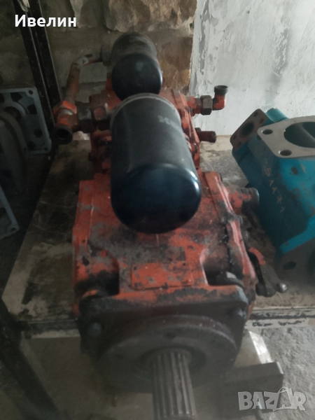 Хидравлична помпа за челен товарач Зеткат Zetcat , снимка 1