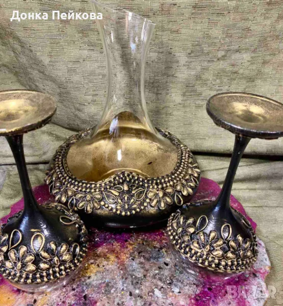 Ръчно изработен сервиз . декантер с две чаши в злато, снимка 1