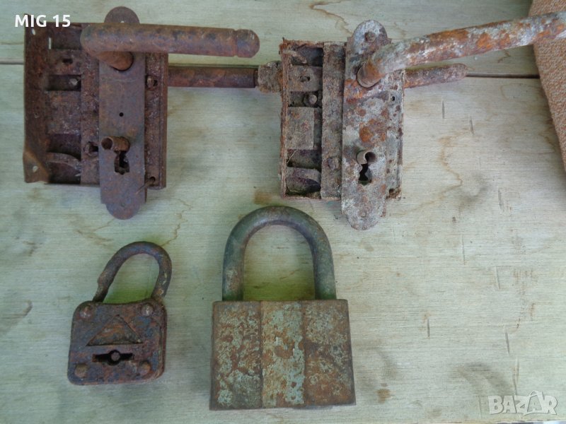 Стари брави и катинари, снимка 1