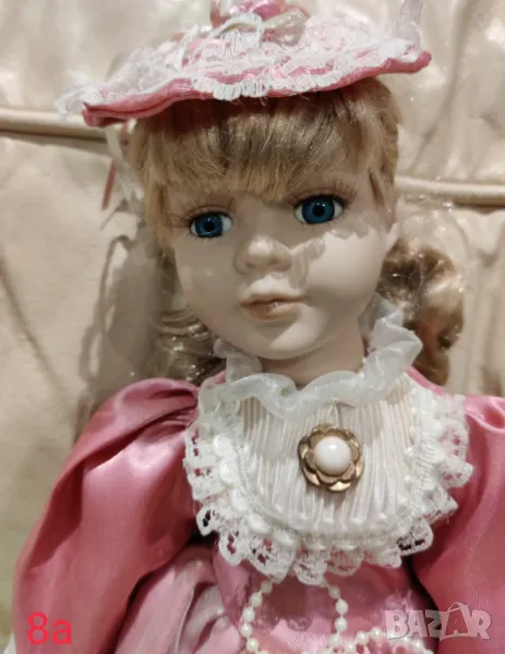 Порцеланова кукла , снимка 1