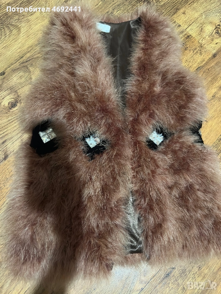 Дамски елек с пух, снимка 1