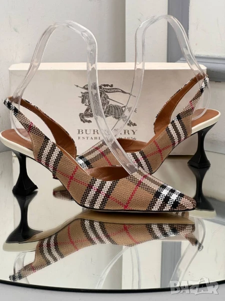 обувки на ток chanel burberry , снимка 1