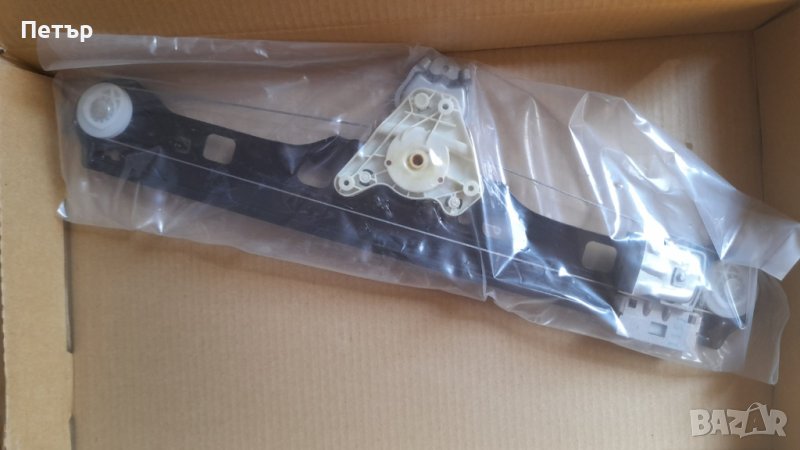 Чисто нов заден десен стъклоповдигач Mercedes C-Klasse W203 (04-07) / Мерцедес С-класа, снимка 1