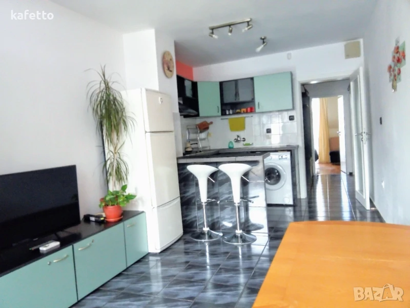 Тристаен апартамент Фиора до морската градина , снимка 1