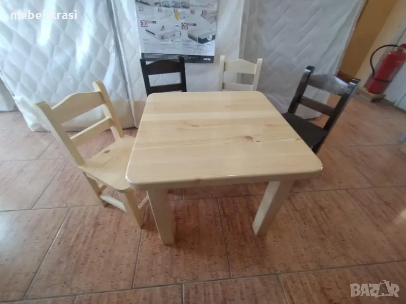 Малка квадратна масичка от дърво за дома или за детски център, снимка 1