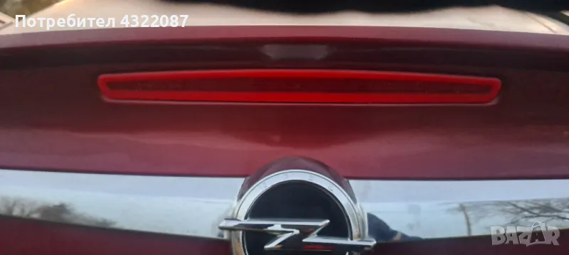 Лайсна заден капак/ трети стоп Opel Insignia 2009г. хечбег, снимка 1